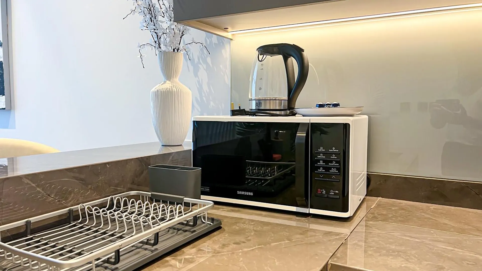 Chic 1-Bedroom With Epic Burj Khalifa Views Dubai 0*,  United Arab Emirates