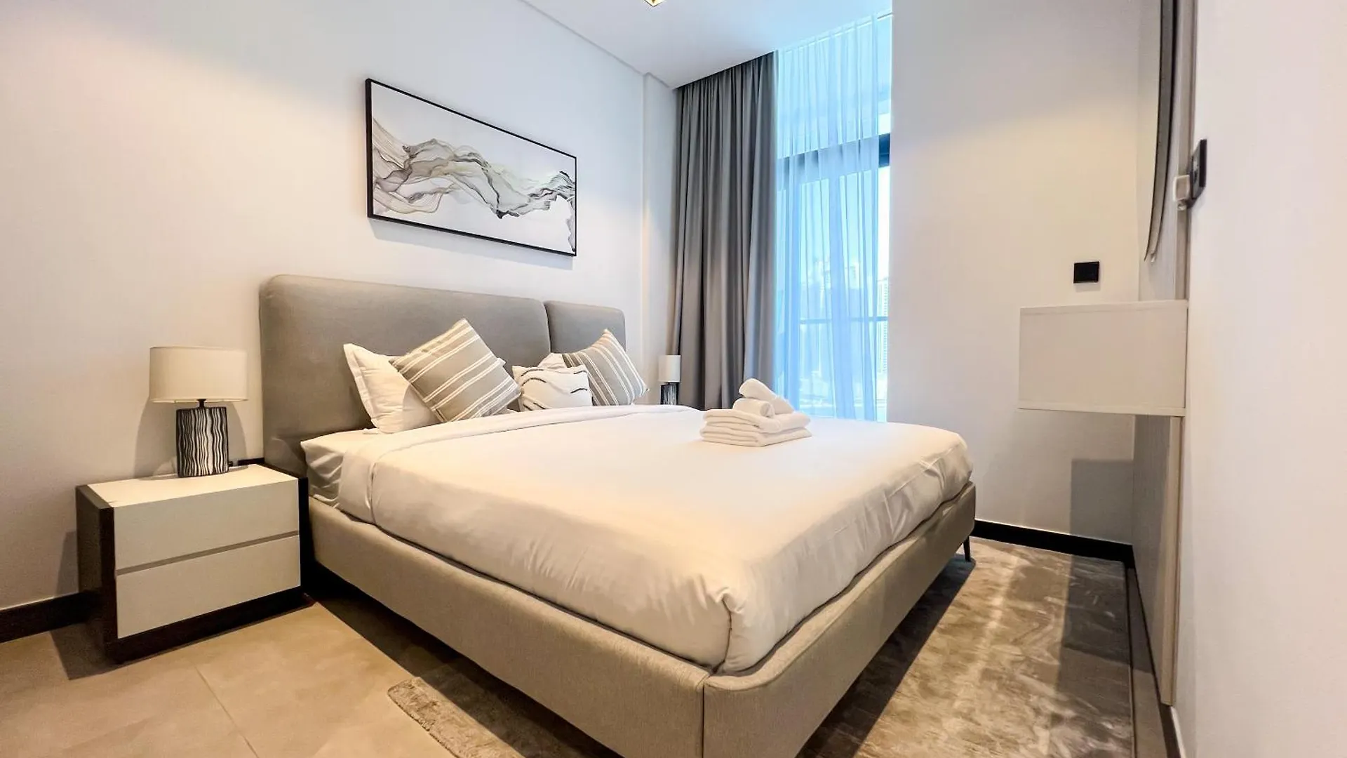 Chic 1-Bedroom With Epic Burj Khalifa Views Dubai