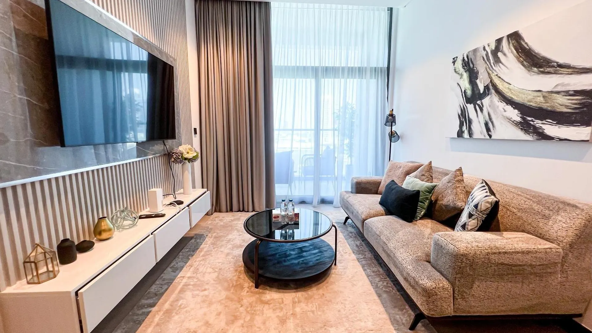 Apartment Chic 1-Bedroom With Epic Burj Khalifa Views Dubai